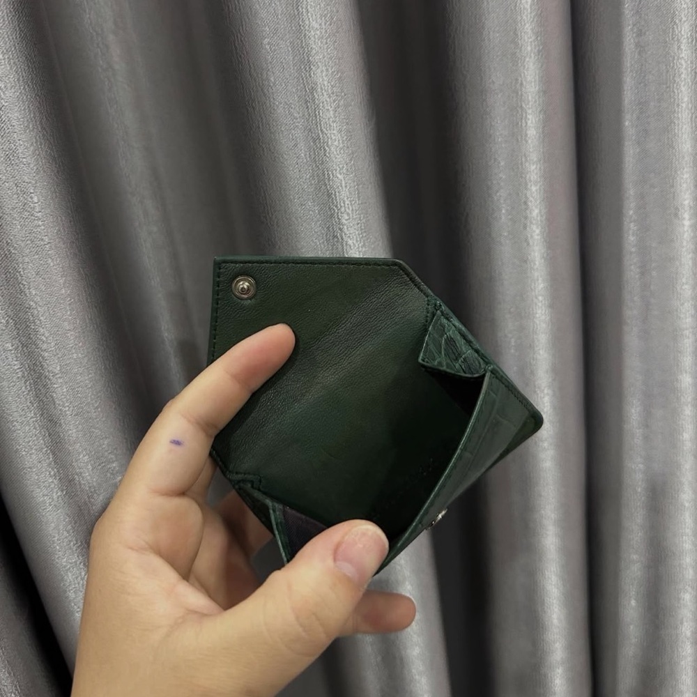 BALENCIAGA 3 Fold Wallet Leather GRN Solid Color Women - Picture 3 of 7